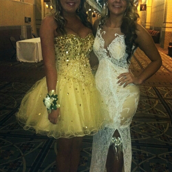 Dress - Picture 6 of 6